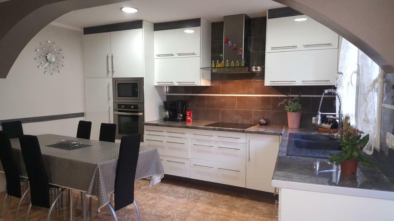 Appartement Carnus Rodez Exterior photo